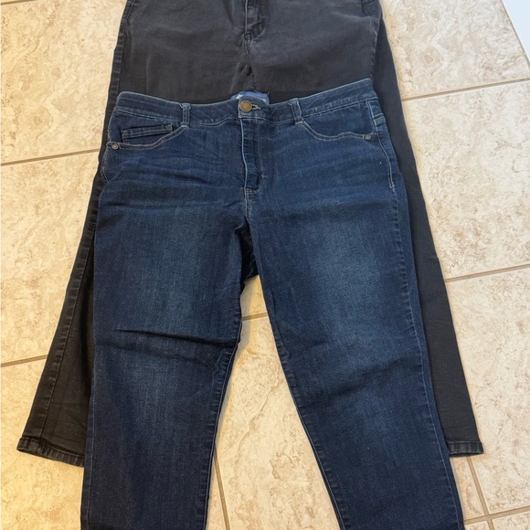 Democracy Denim - Democracy ab solutions Dark Blue and Black Jeans LOT